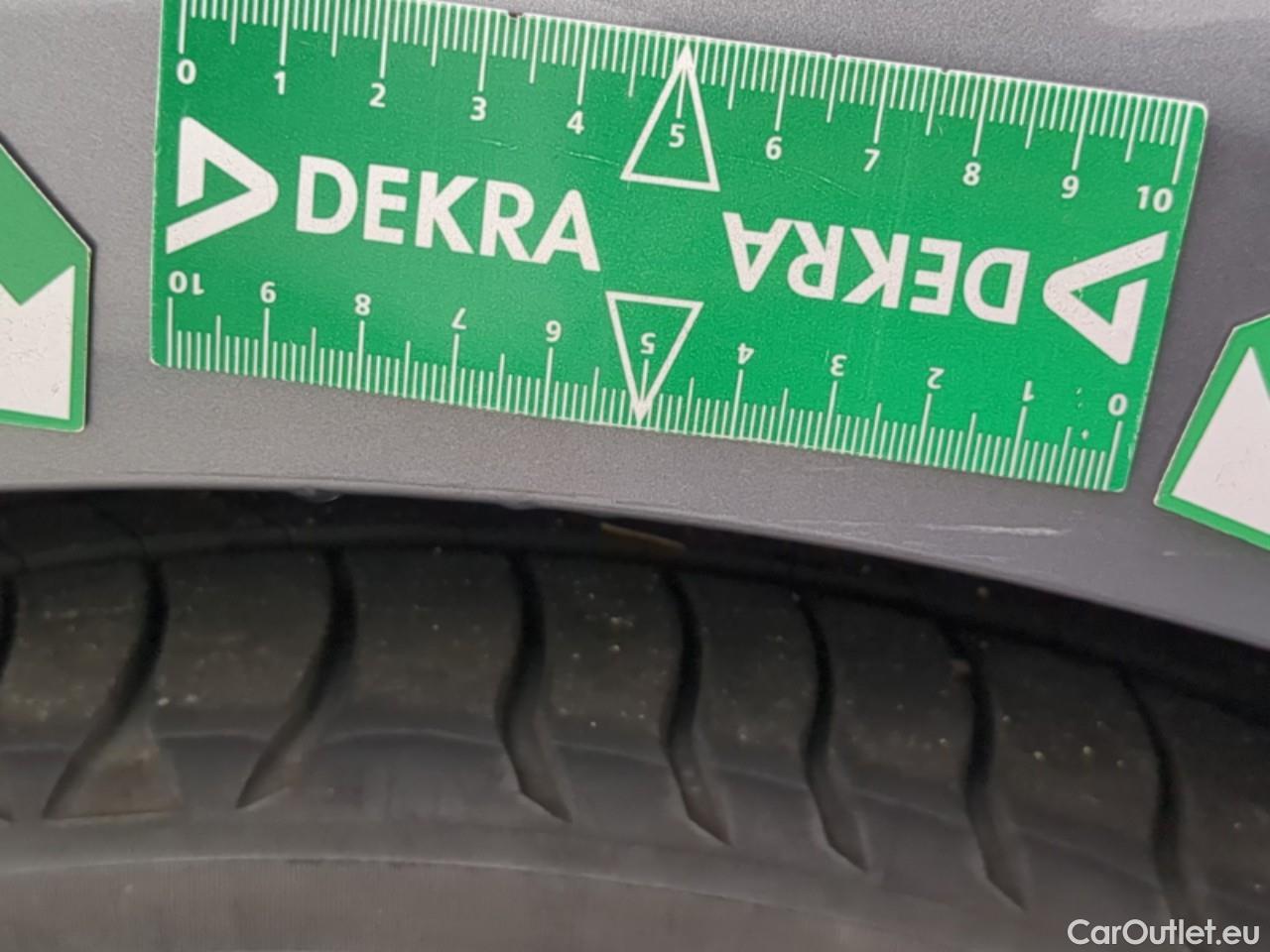  Bmw  Serie 3 BMW Série 3 Touring / 2022 / 5P / Break 318i 156ch Business Design BVA8 #11