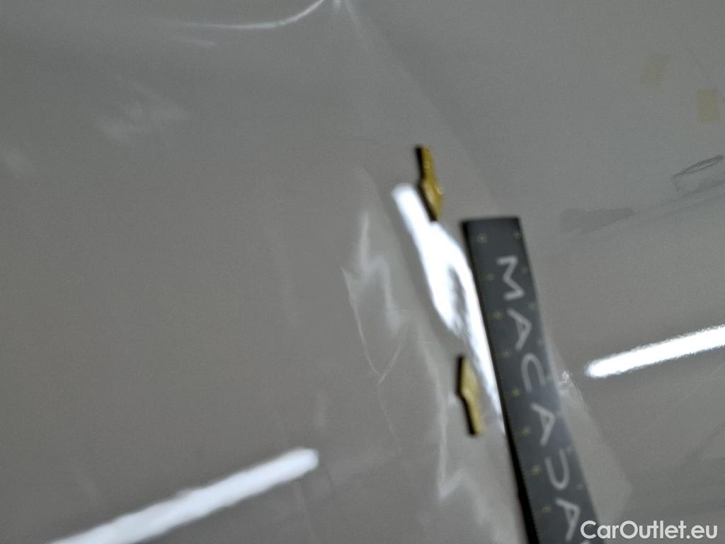  Citroen  Berlingo CITROEN  VU 4p Fourgonnette M 1.0t BlueHDi 100 SandS BVM Driver #27