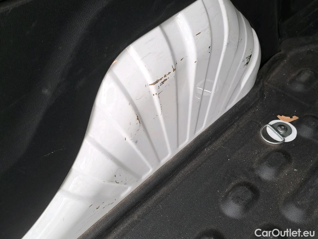  Peugeot  Partner PEUGEOT  / 2018 / 4P / furgón derivado de turismo Premium Standard 600kg BlueHDi 73kW (AC) #4