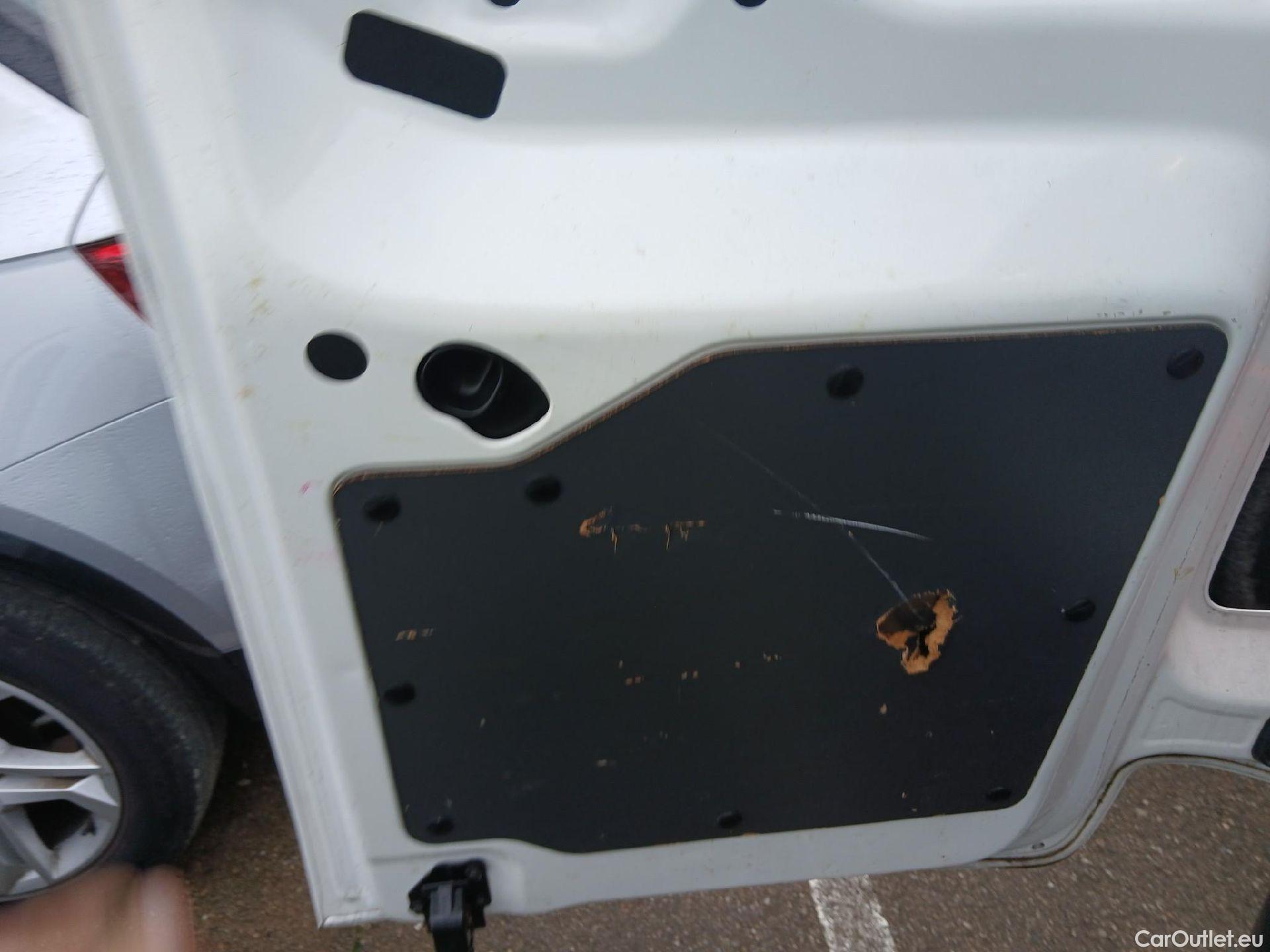  Peugeot  Expert PEUGEOT  / 2016 / 4P / furgón Furgón Premium 1.5 BlueHDi 100 Standard (AC) #26