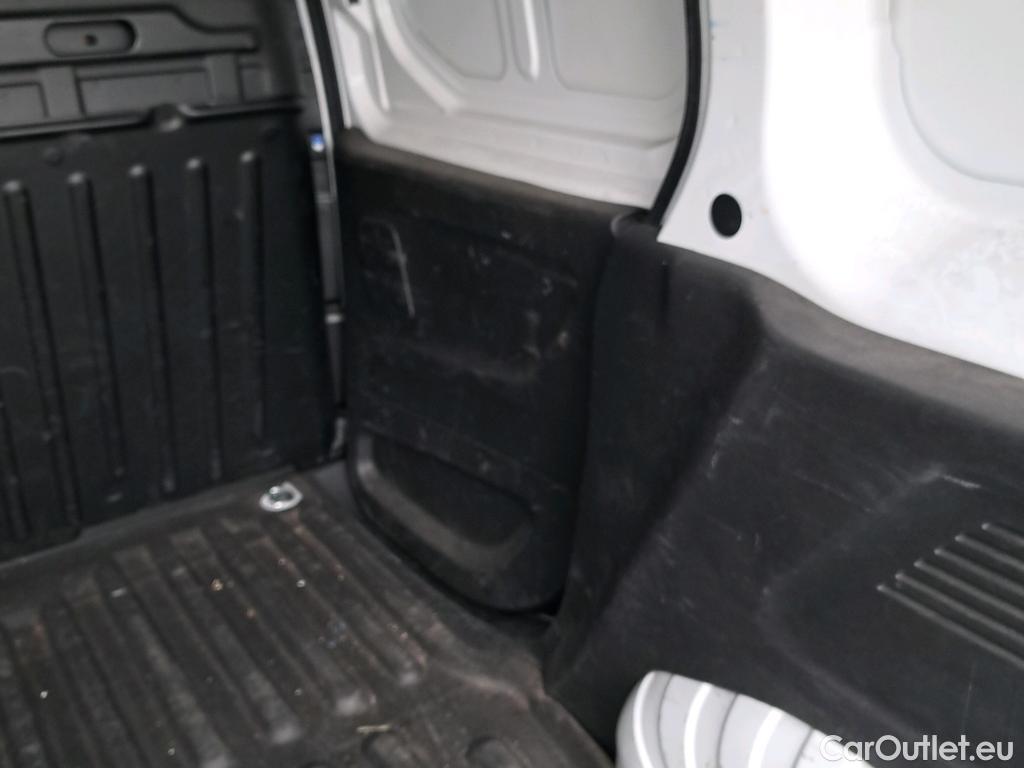  Peugeot  Partner PEUGEOT  / 2018 / 4P / furgón derivado de turismo Premium Standard 600kg BlueHDi 73kW (AC) #21