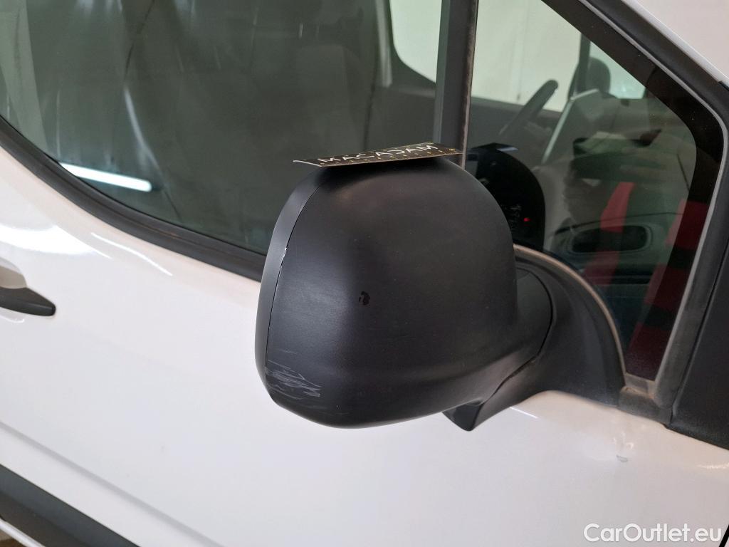  Citroen  Berlingo CITROEN  VU 4p Fourgonnette M 1.0t BlueHDi 100 SandS BVM Driver #30