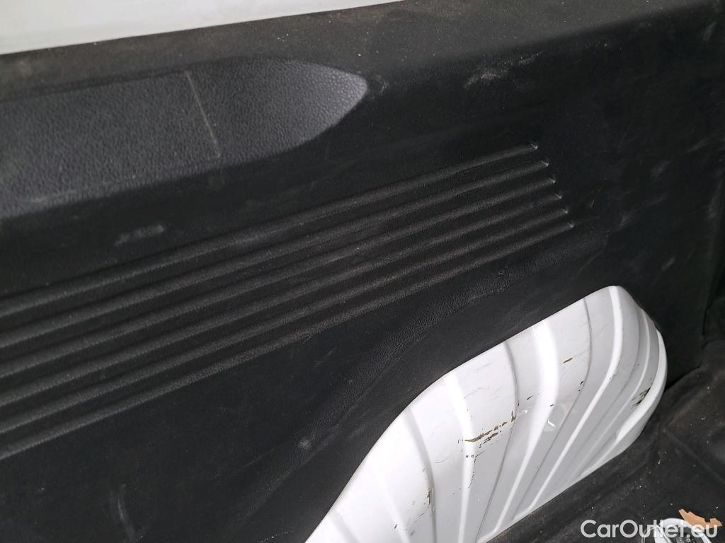  Peugeot  Partner PEUGEOT  / 2018 / 4P / furgón derivado de turismo Premium Standard 600kg BlueHDi 73kW (AC) #18