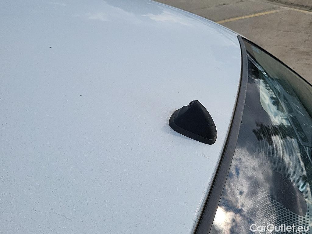  Renault  Kangoo RENAULT  Furgón/2013/4P/furgón derivado de turismo Maxi 2p Blue dCi 70 kW (95CV) #32