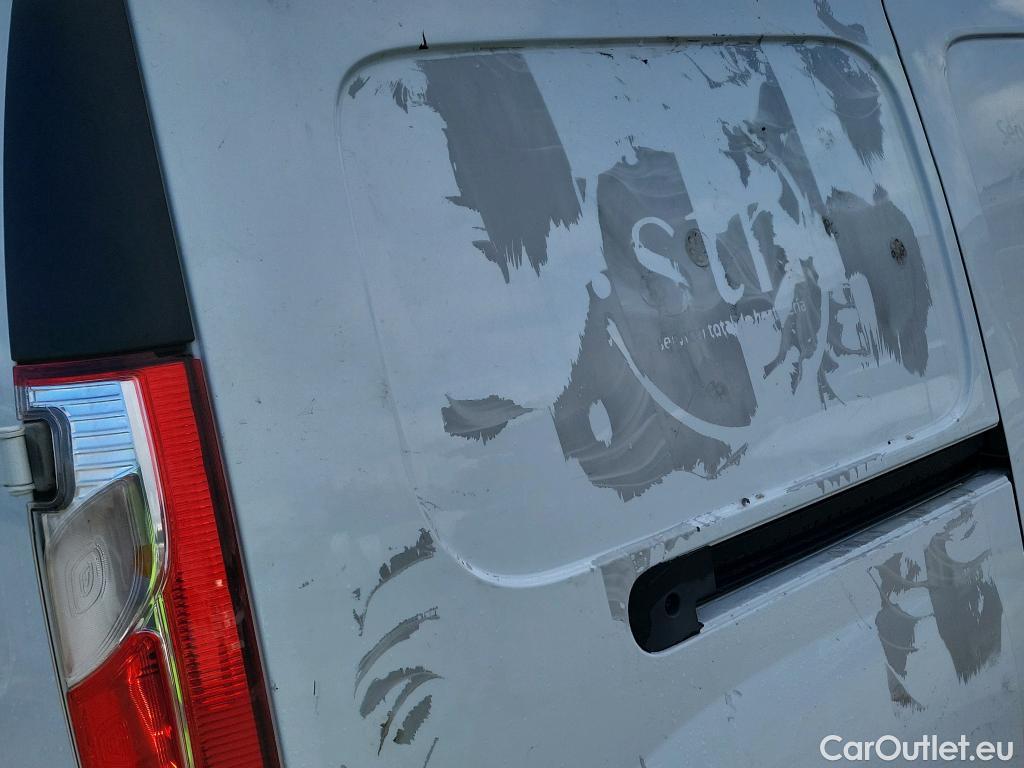  Renault  Kangoo RENAULT  Furgón/2013/4P/furgón derivado de turismo Maxi 2p Blue dCi 70 kW (95CV) #20