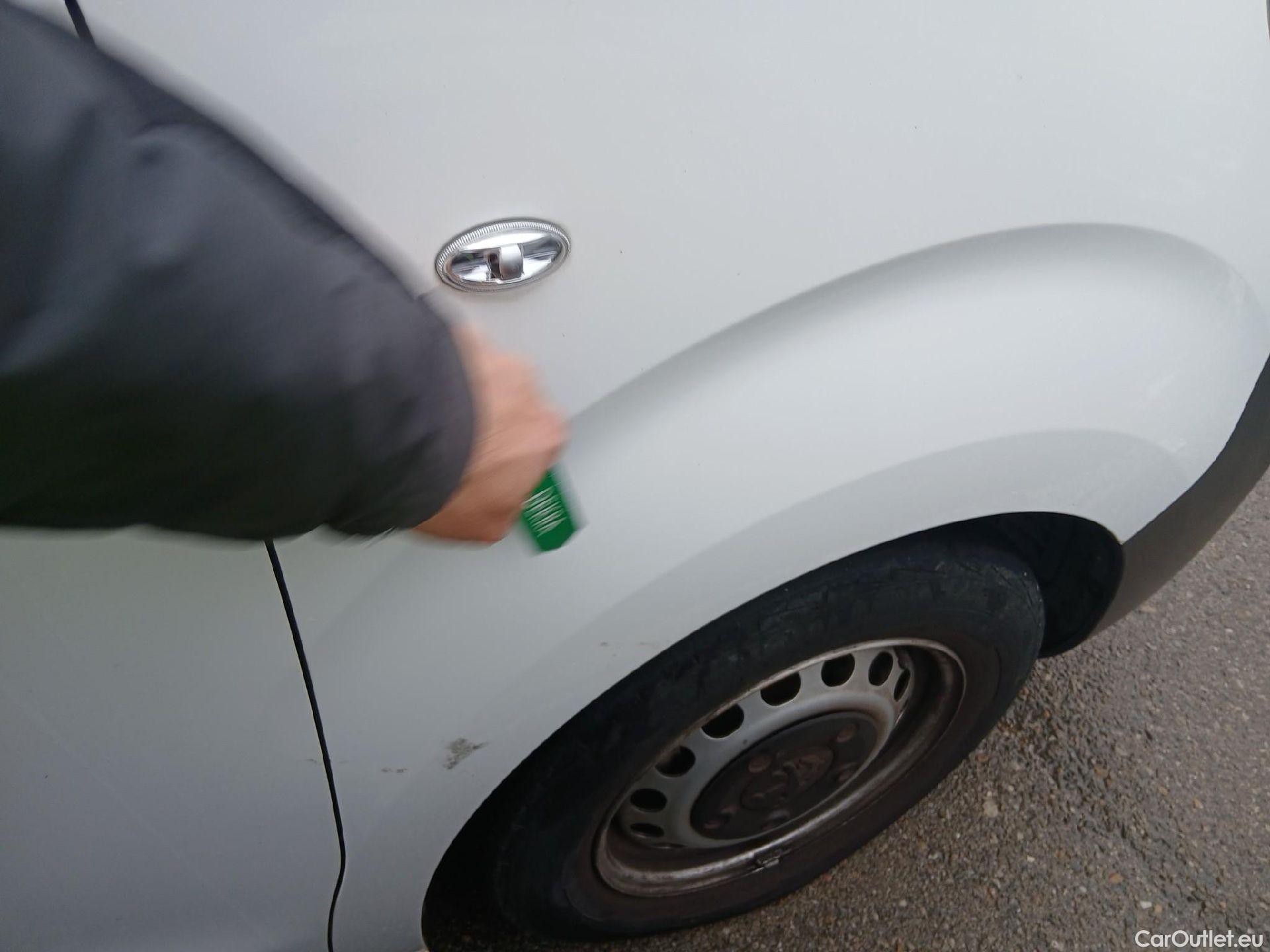  Peugeot  Expert PEUGEOT  / 2016 / 4P / furgón Furgón Premium 1.5 BlueHDi 100 Standard (AC) #20