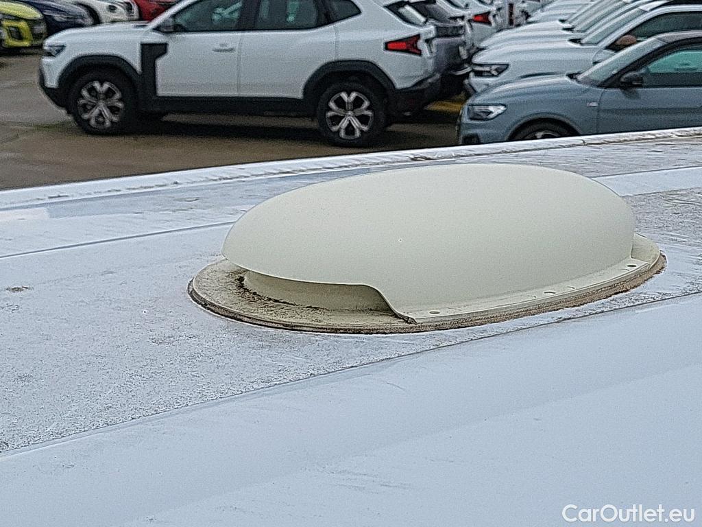  Renault  Kangoo RENAULT  Furgón/2013/4P/furgón derivado de turismo Maxi 2p Blue dCi 70 kW (95CV) #44