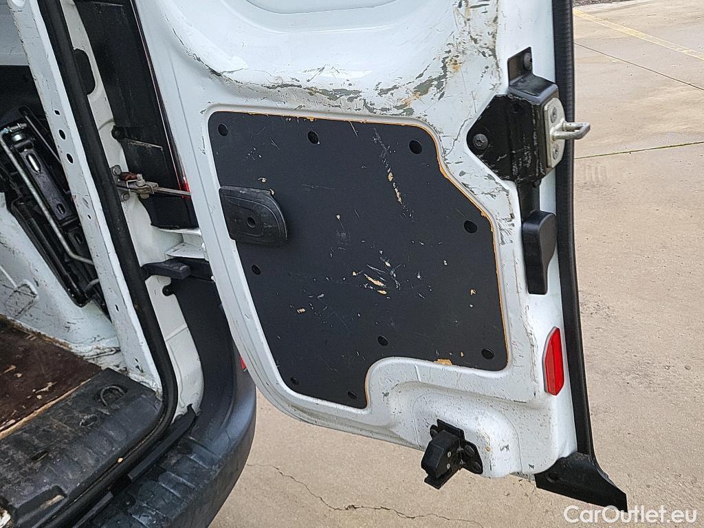  Renault  Kangoo RENAULT  Furgón/2013/4P/furgón derivado de turismo Maxi 2p Blue dCi 70 kW (95CV) #31