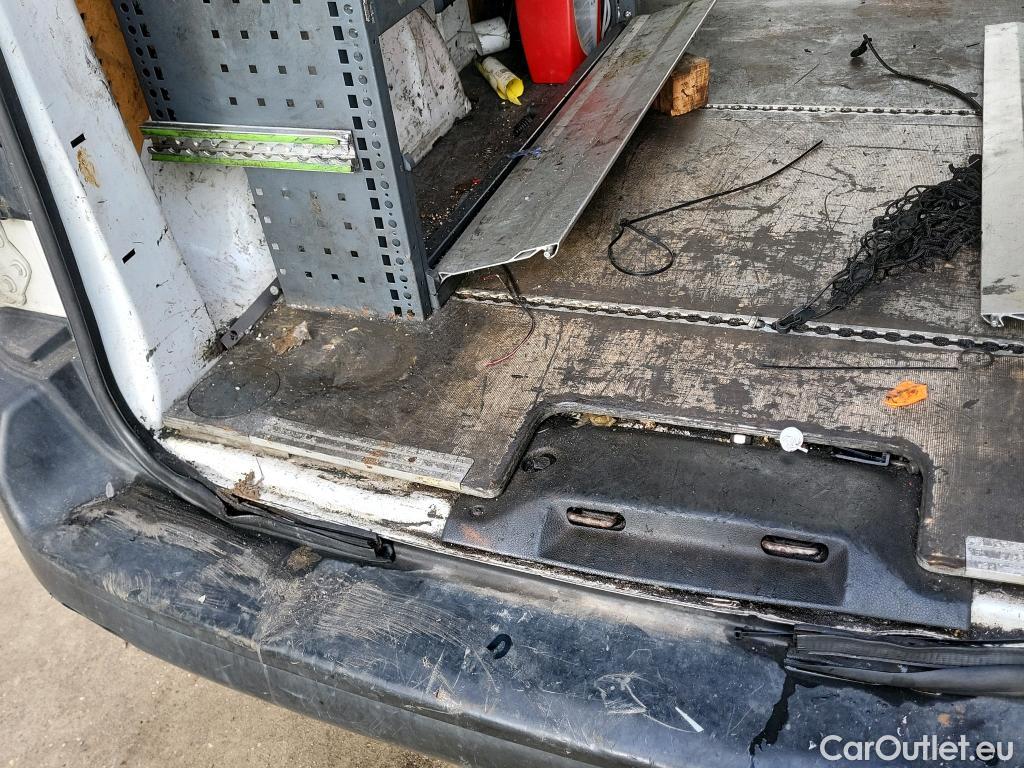  Toyota  Proace TOYOTA  / 2016 / 4P / furgón FU. MEDIO (L1) 2.0D 90kW COMFORT CARGA + #23