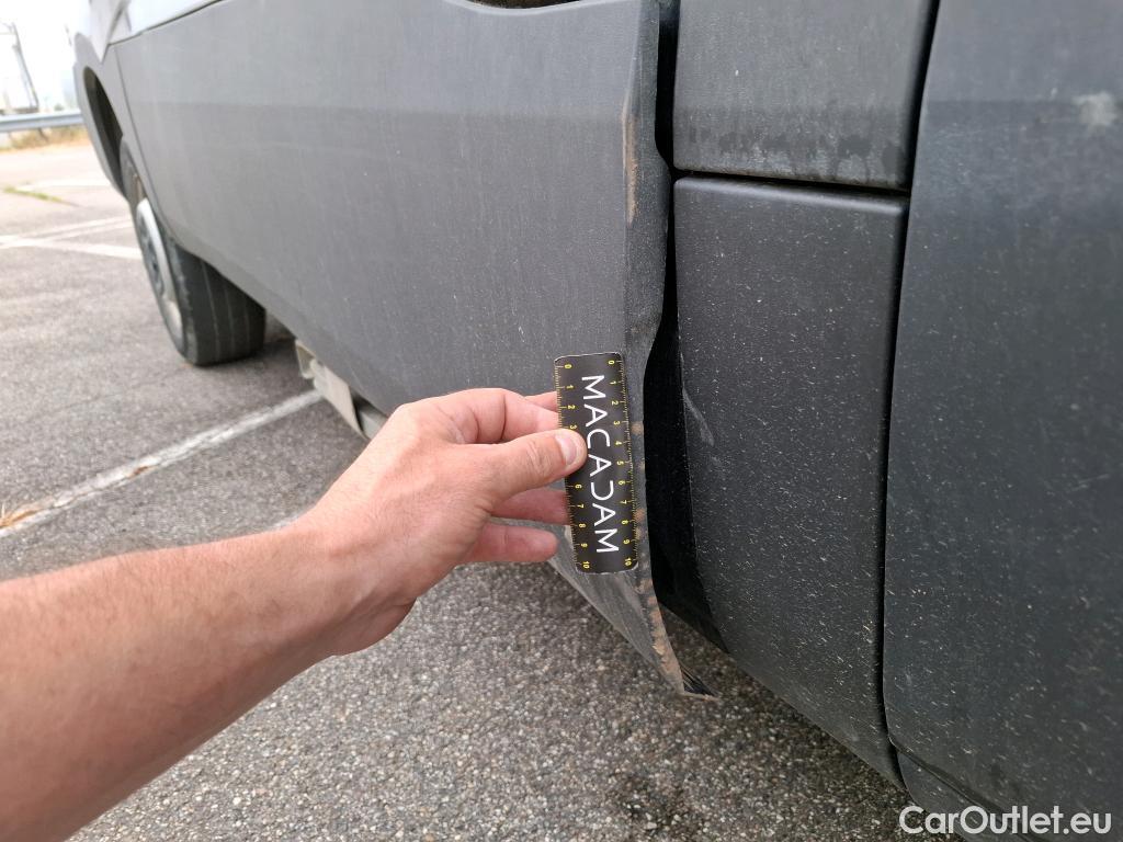  Iveco  Daily IVECO  / 2014 / 4P / Fourgon tôlé 2.3 35S16HA8 V11 H2 3520 / VENTE SANS CG #20