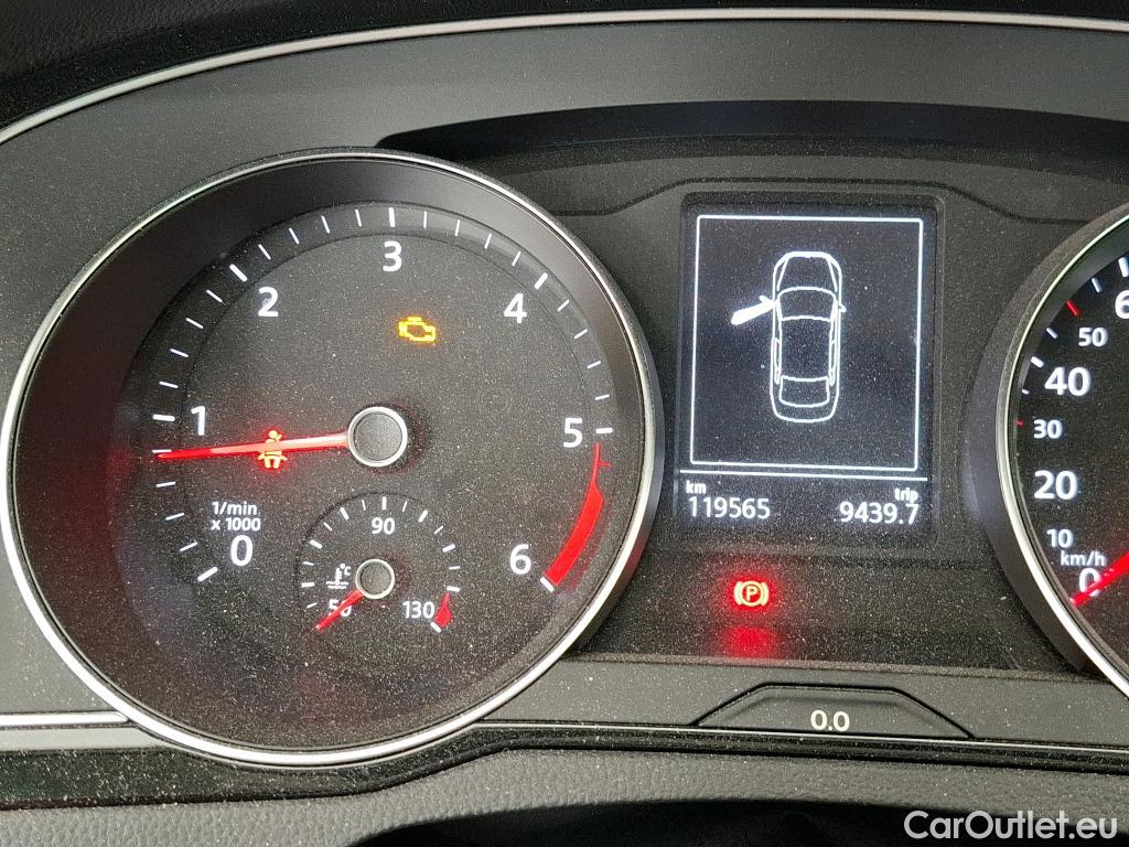  Volkswagen  Passat  Berline Comfortline BMT/Start-Stopp 2.0 TDI 150CV BVA7 E6 #59