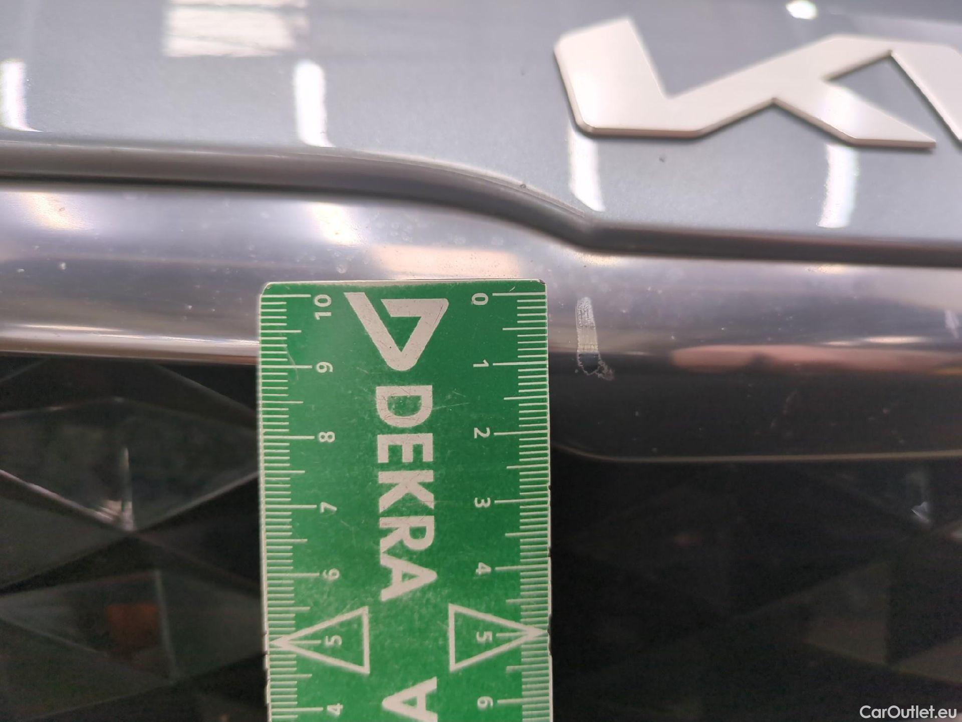  KIA  XCeed KIA  / 2019 / 5P / Crossover 1.6 GDI ISG ISG PHEV ACTIVE BUS DCT6 #47