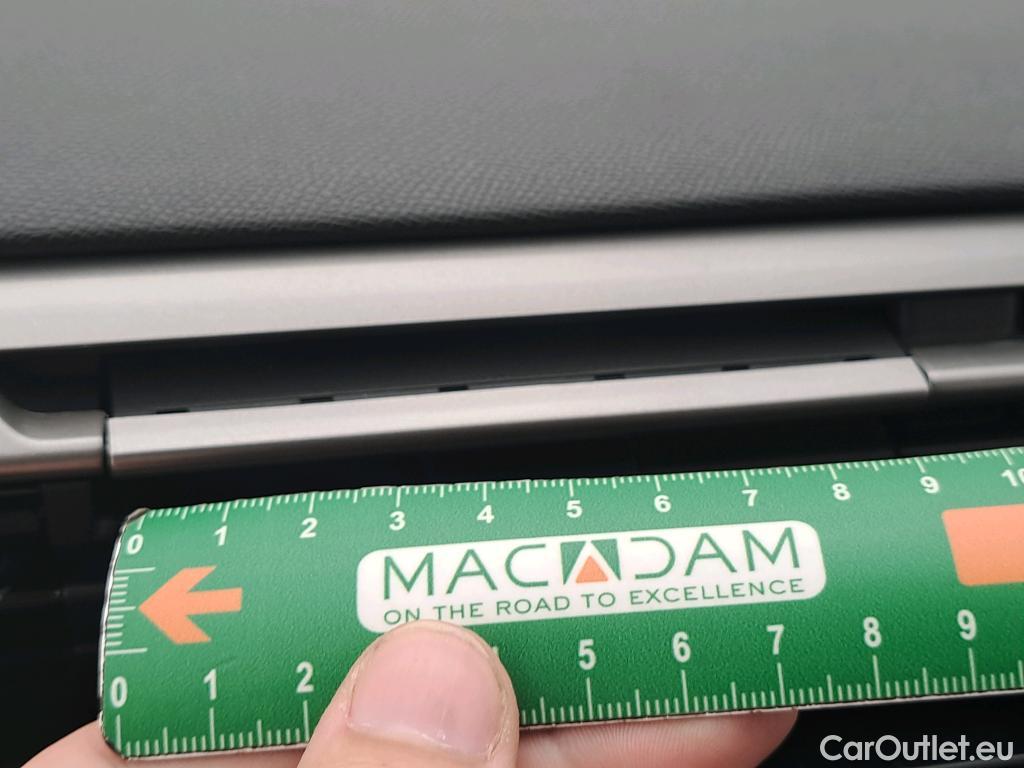  Peugeot  308  Active Pack 1.2 PureTech 130CV BVA8 E6d / VO RECONDITIONNE - PHOTOS AVANT RECONDITIONNEMENT #4