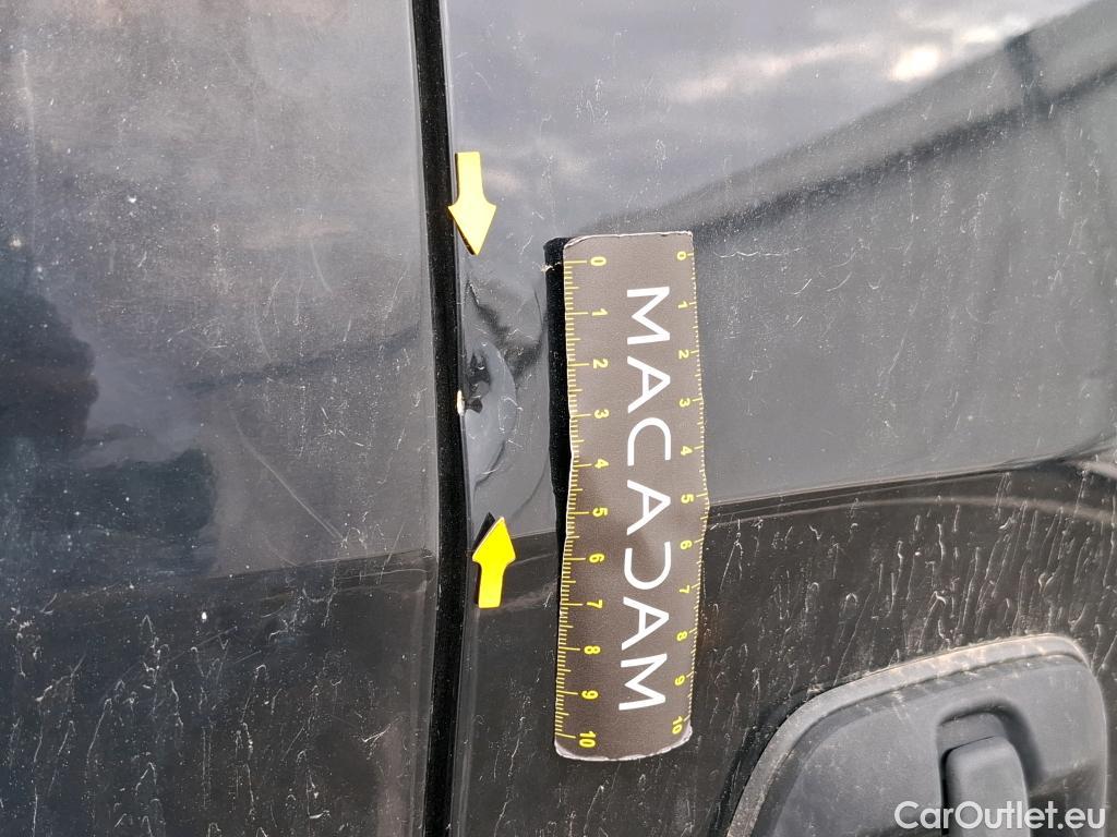  Iveco  Daily IVECO  / 2014 / 4P / Fourgon tôlé 2.3 35S16HA8 V11 H2 3520 / VENTE SANS CG #39