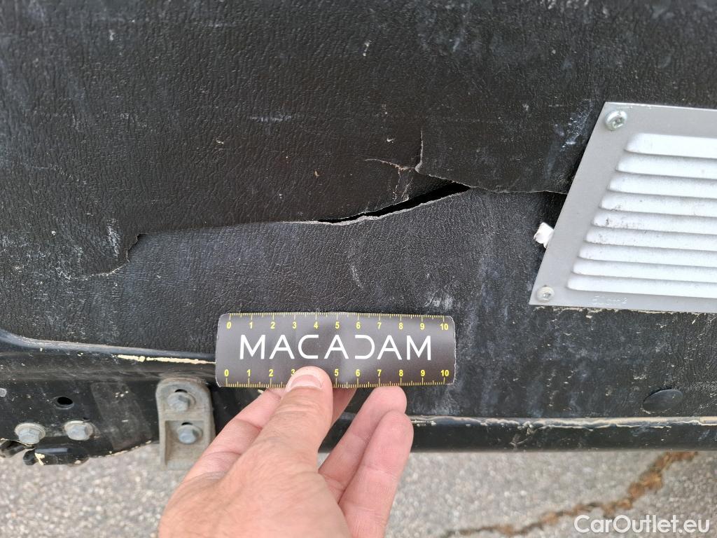  Iveco  Daily IVECO  / 2014 / 4P / Fourgon tôlé 2.3 35S16HA8 V11 H2 3520 / VENTE SANS CG #33