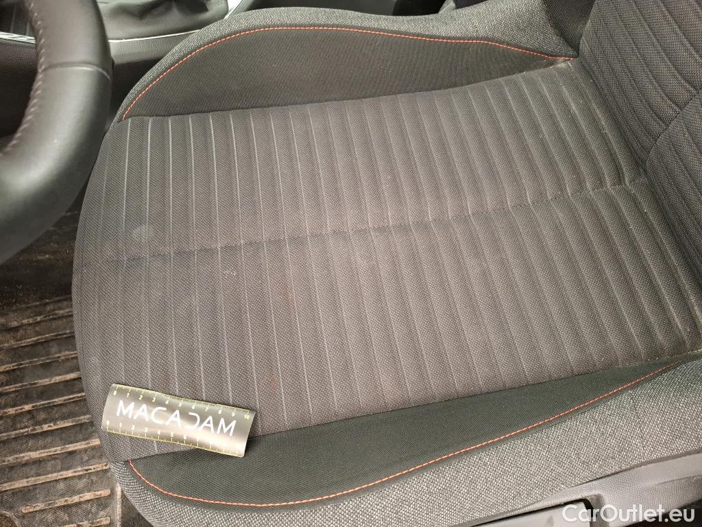  Peugeot  208  Active Pack 1.2 PureTech 100CV BVM6 E6d / VO RECONDITIONNE - PHOTOS AVANT RECONDITIONNEMENT #8