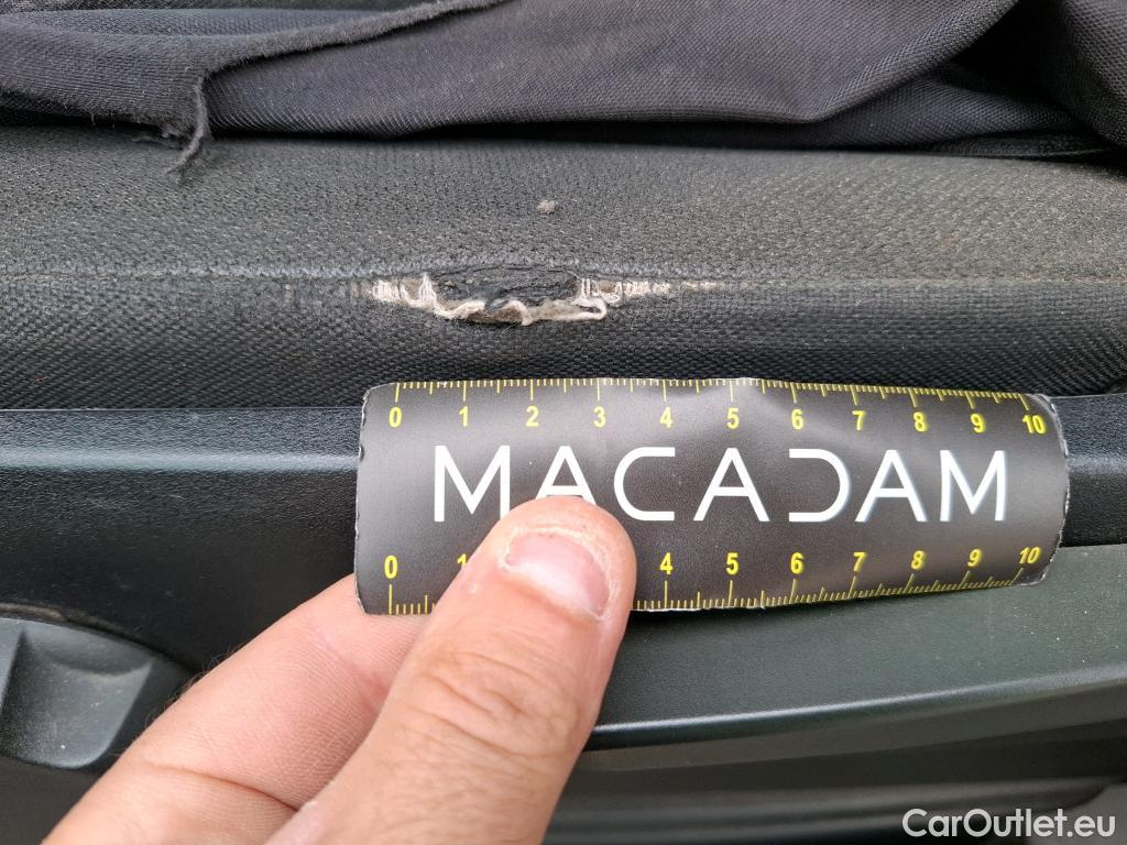  Iveco  Daily IVECO  / 2014 / 4P / Fourgon tôlé 2.3 35S16HA8 V11 H2 3520 / VENTE SANS CG #36