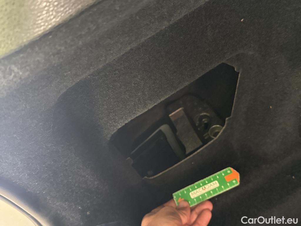  Bmw  X2 BMW  / 2017 / 5P / SUV sDrive18i Business DesignDKG7 #27