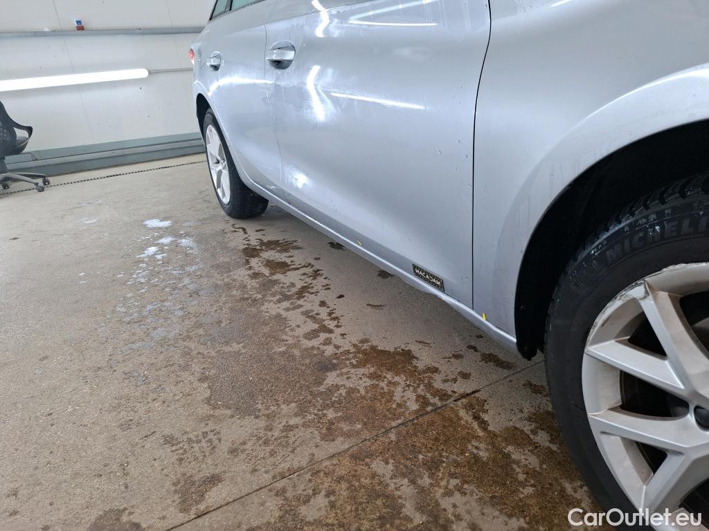  Seat  Leon SEAT  Sportstourer / 2020 / 5P / Break 1.0 eTSI 110 DSG S&S Style Business #4