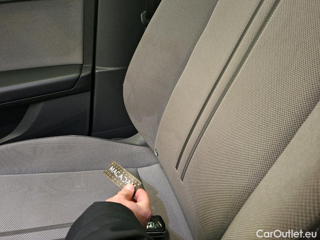  Seat  Leon SEAT  Sportstourer / 2020 / 5P / Break 1.0 eTSI 110 DSG S&S Style Business #34