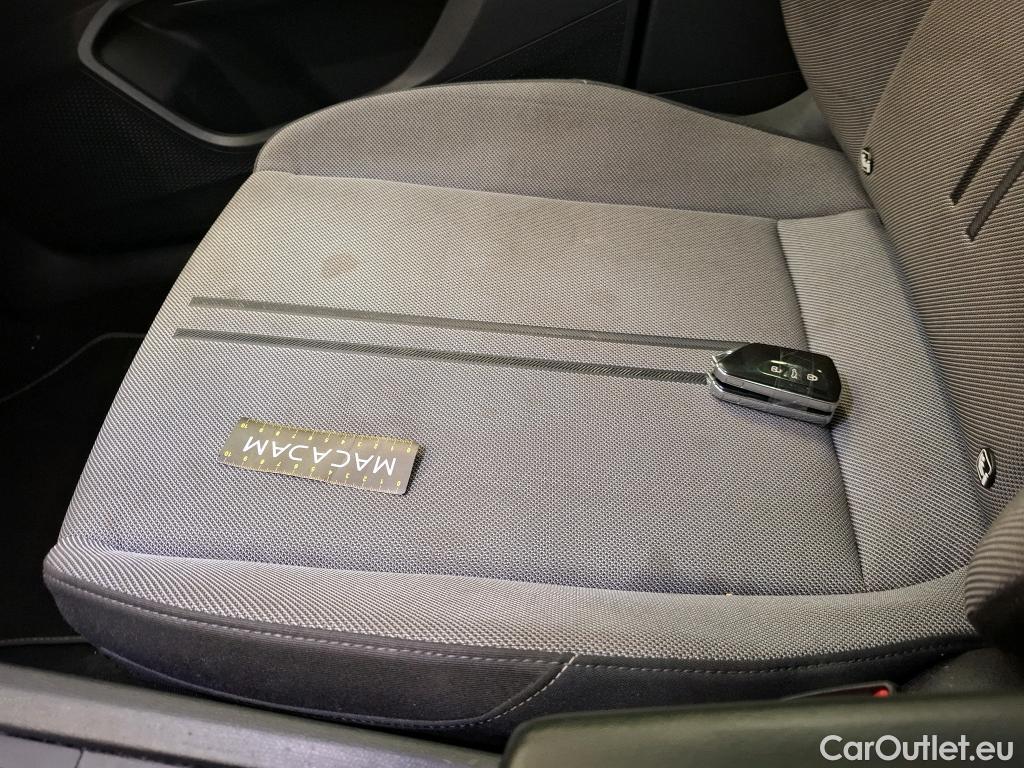  Seat  Leon SEAT  Sportstourer / 2020 / 5P / Break 1.0 eTSI 110 DSG S&S Style Business #33