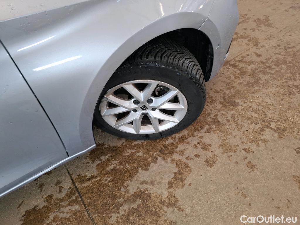  Seat  Leon SEAT  Sportstourer / 2020 / 5P / Break 1.0 eTSI 110 DSG S&S Style Business #1