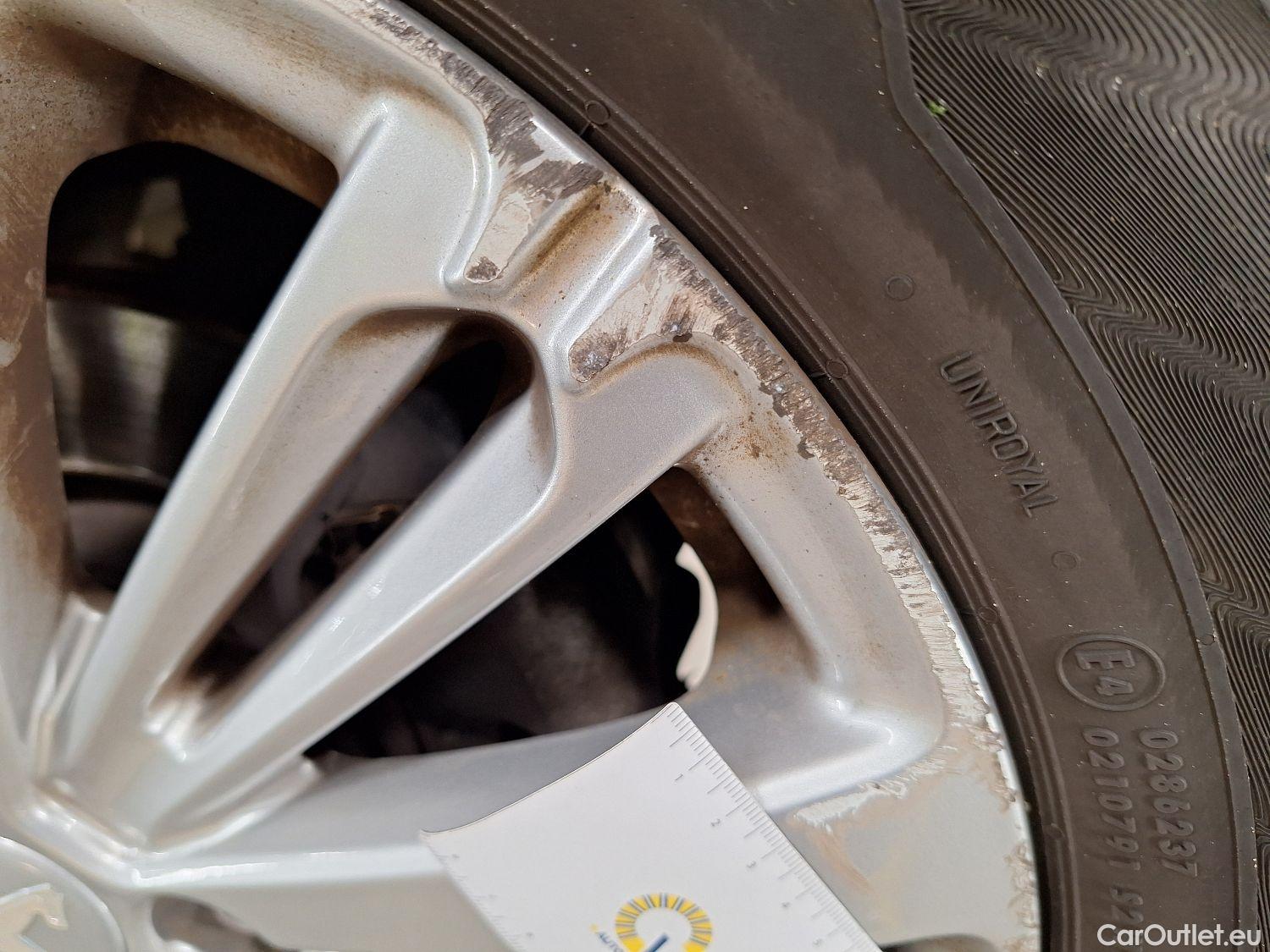  Peugeot  208 Peugeot,  '11, Peugeot  1.2 PureTech ?6.2 61kW S/S Signature 5 #5