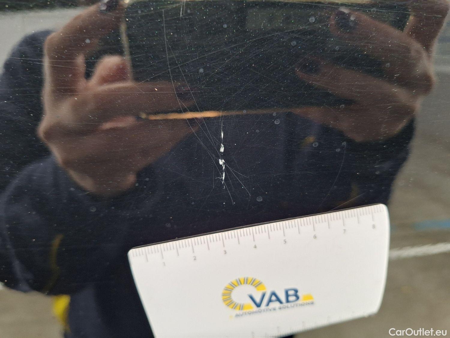  Peugeot  208 Peugeot,  '11, Peugeot  1.2 PureTech ?6.2 61kW S/S Signature 5 #12