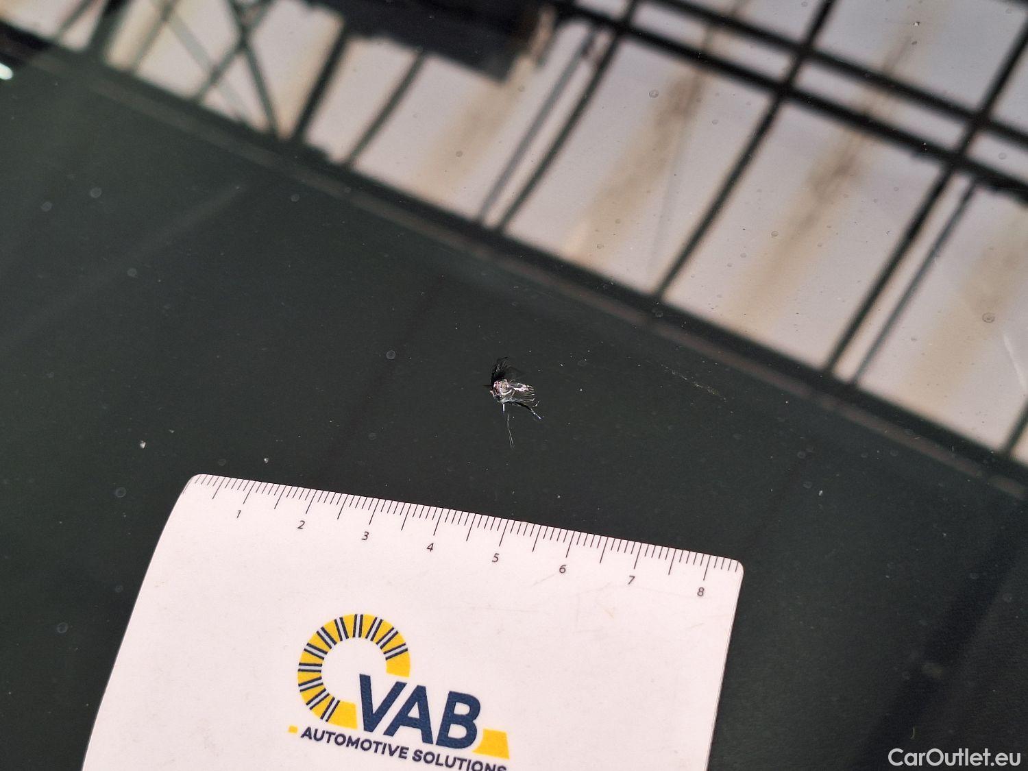  Peugeot  208 Peugeot,  '11, Peugeot  1.2 PureTech ?6.2 61kW S/S Signature 5 #97