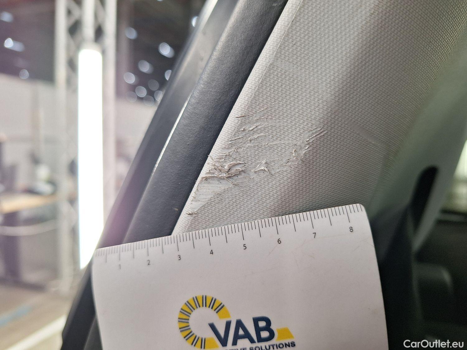  Peugeot  208 Peugeot,  '11, Peugeot  1.2 PureTech ?6.2 61kW S/S Signature 5 #56