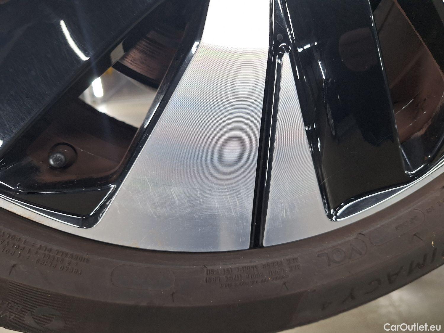  Volvo  XC 40 Volvo, XC40 '17 PHEV, Volvo XC40 T4 Recharge Geartronic Inscription Expr #3