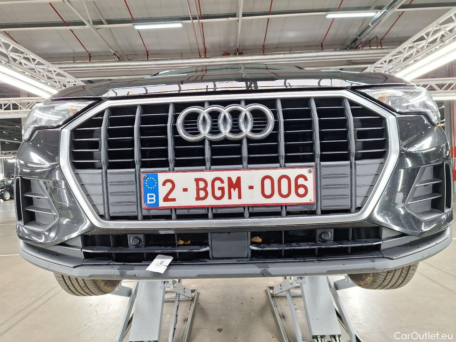  Audi  Q3 Audi,  '18, Audi  35 TDI S Tronic Bus. Ed. Attraction 5d #3