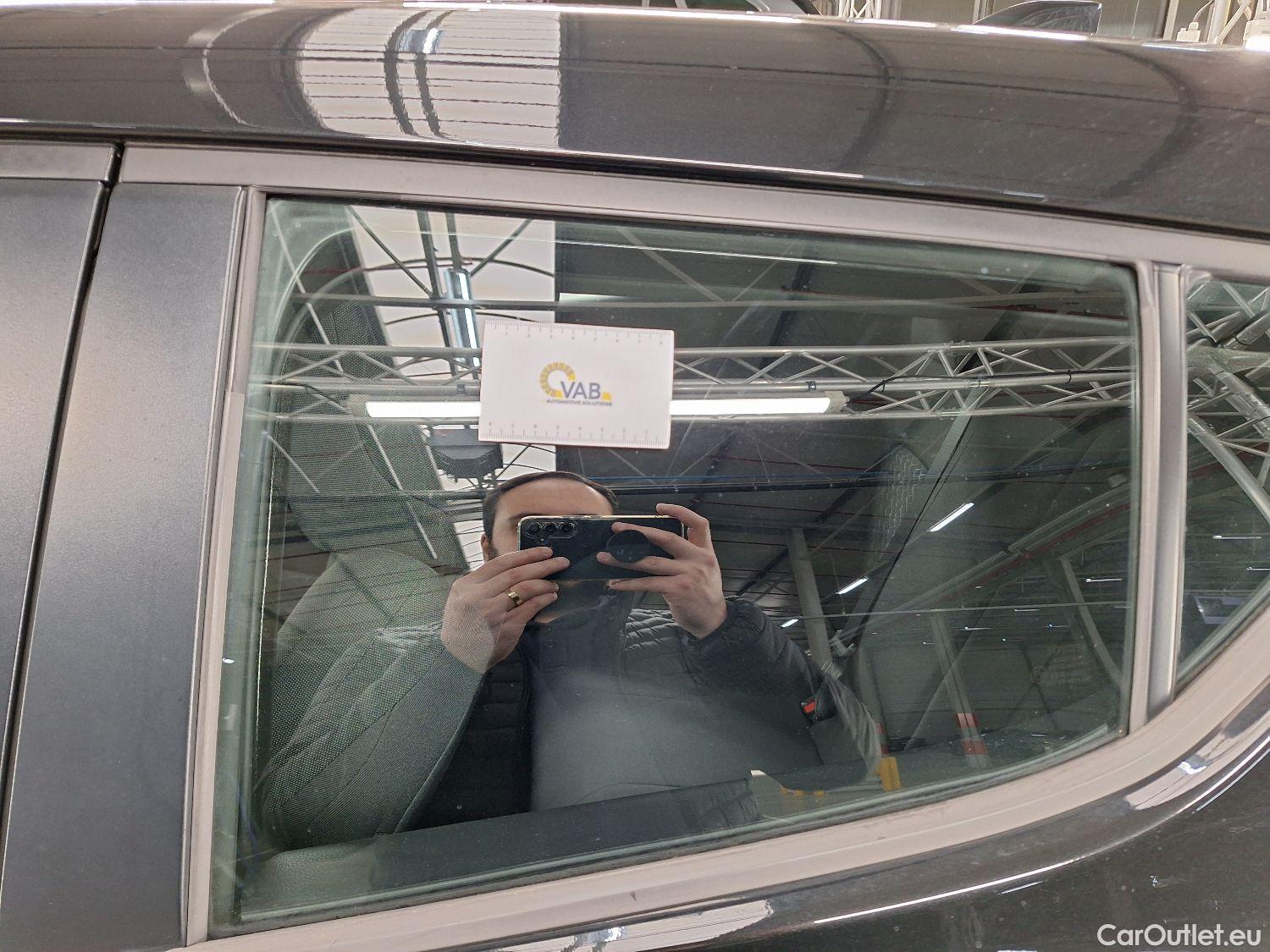  Toyota  C-HR Toyota,  '16, Toyota  1.8 VVT i-Hybrid C-Enter E-CVT 5d #44