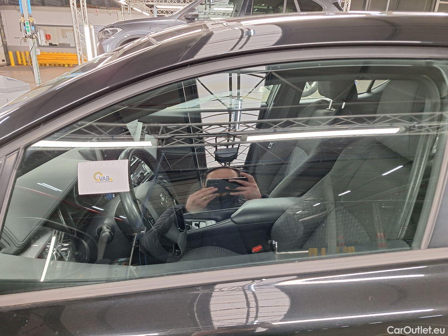  Toyota  C-HR Toyota,  '16, Toyota  1.8 VVT i-Hybrid C-Enter E-CVT 5d #42