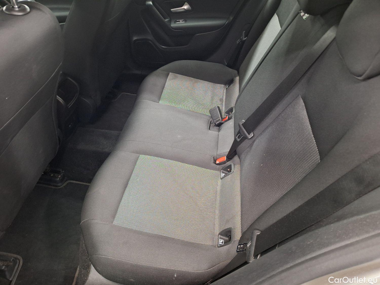  Mercedes  A-Klasse Mercedes, A-Class '18, Mercedes-Benz  A 180 d Aut. 5d #37