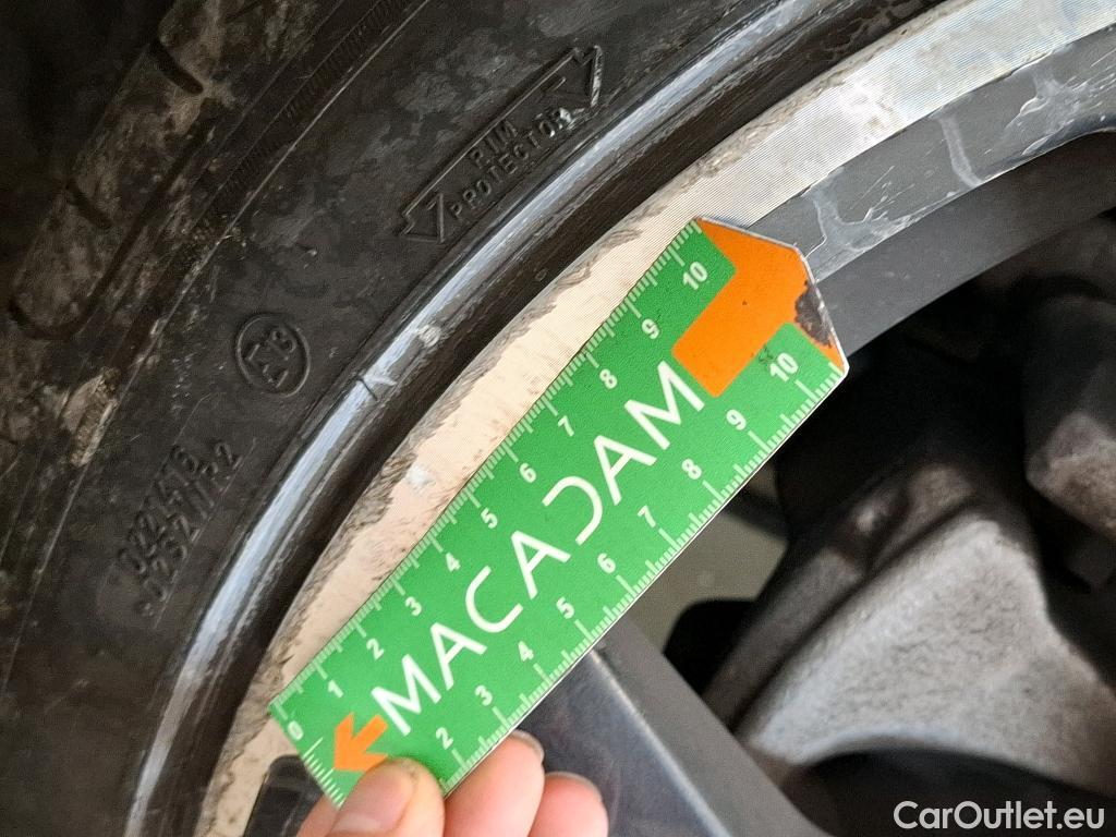  Bmw  X2 BMW  / 2017 / 5P / SUV xDrive25e M Sport BVA6 #8