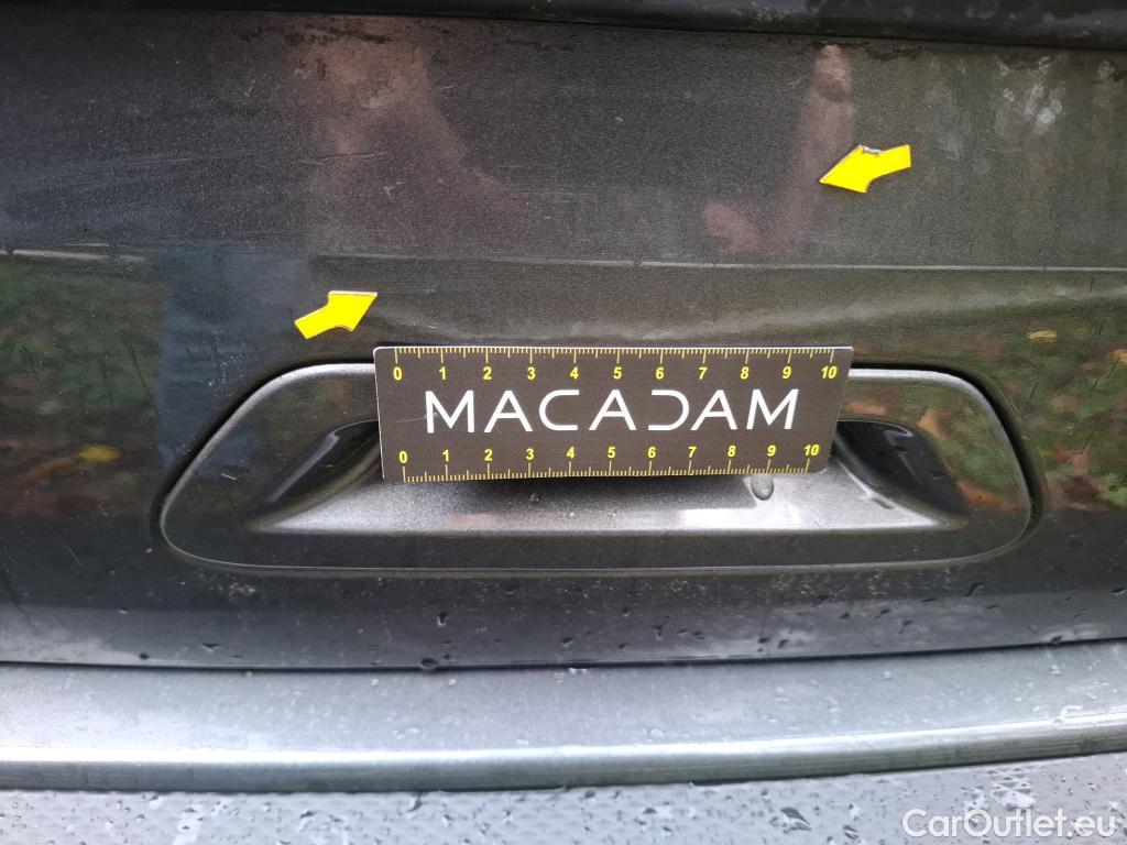  Ford  Kuga FORD  / 2019 / 5P / SUV 2.5 Dur 225 hybrid PHEV Pshift Titanium #3