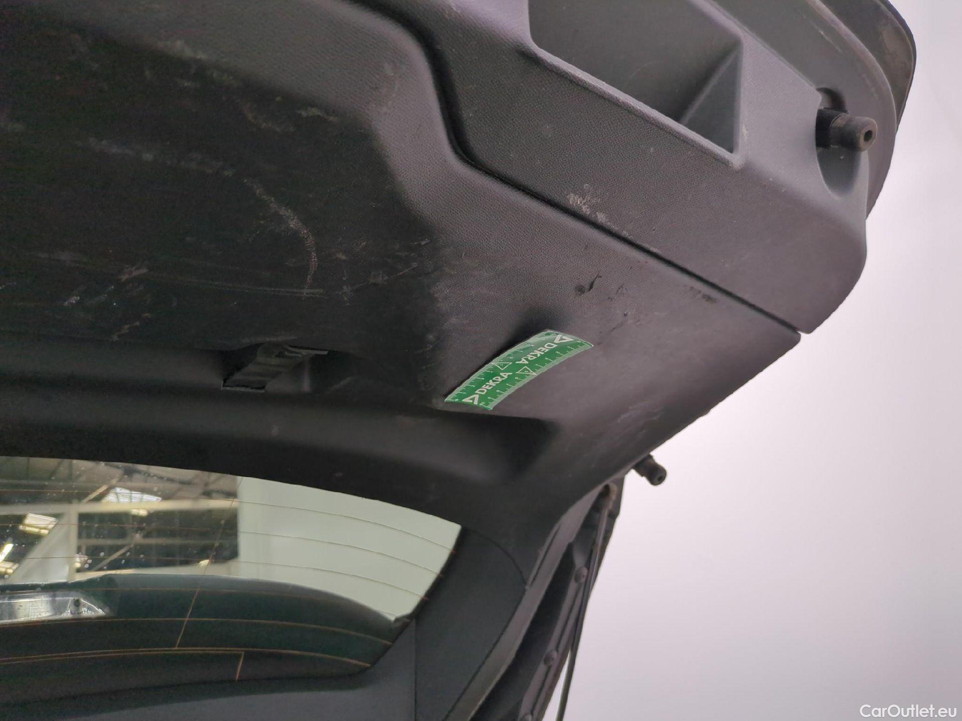  Peugeot  308 PEUGEOT  SW / 2021 / 5P / Break PHEV 180 E-EAT8 ALLURE #7