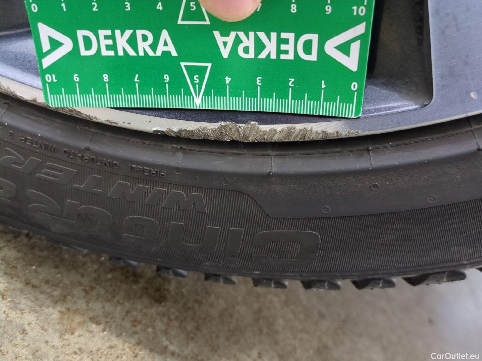  Peugeot  308 PEUGEOT  SW / 2021 / 5P / Break PHEV 180 E-EAT8 ALLURE #16