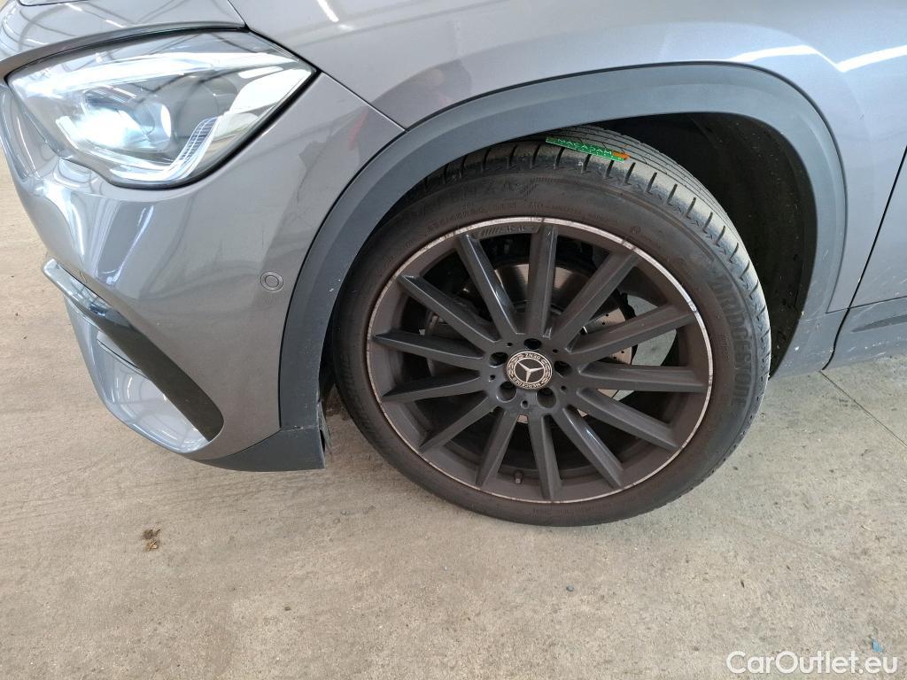  Mercedes  GLA MERCEDES-BENZ  / 2020 / 5P / SUV 1.3  200 AMG LINE DCT #5