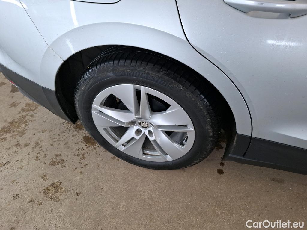  Skoda  ENYAQ  iV 60 Loft 62kWh BVA #4