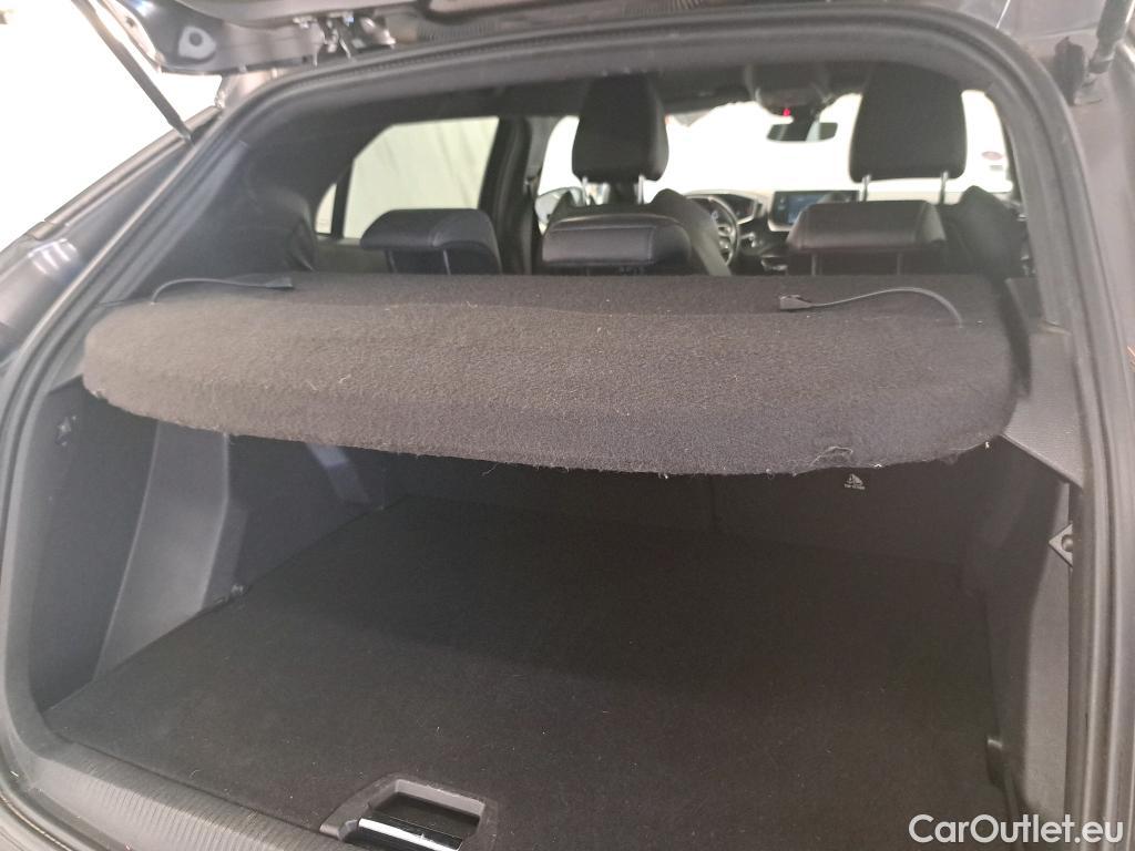  Peugeot  2008  GT 1.2 PureTech 130CV BVA8 E6d #4