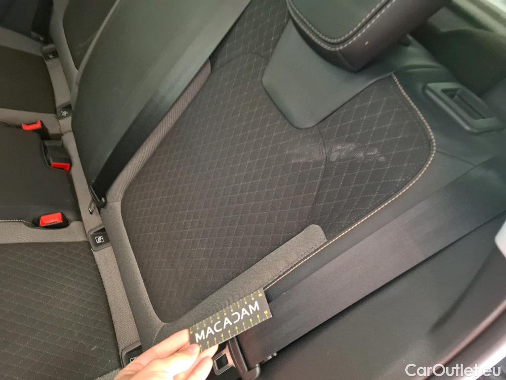  Opel   Grandland X Grandland X Elegance Business 1.2 Turbo 130CV BVM6 E6d #3