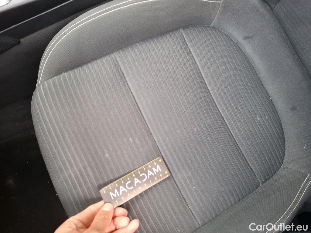  Ford  Kuga FORD  / 2019 / 5P / SUV 2.5 Dur 225 hybrid PHEV Pshift Titanium #18