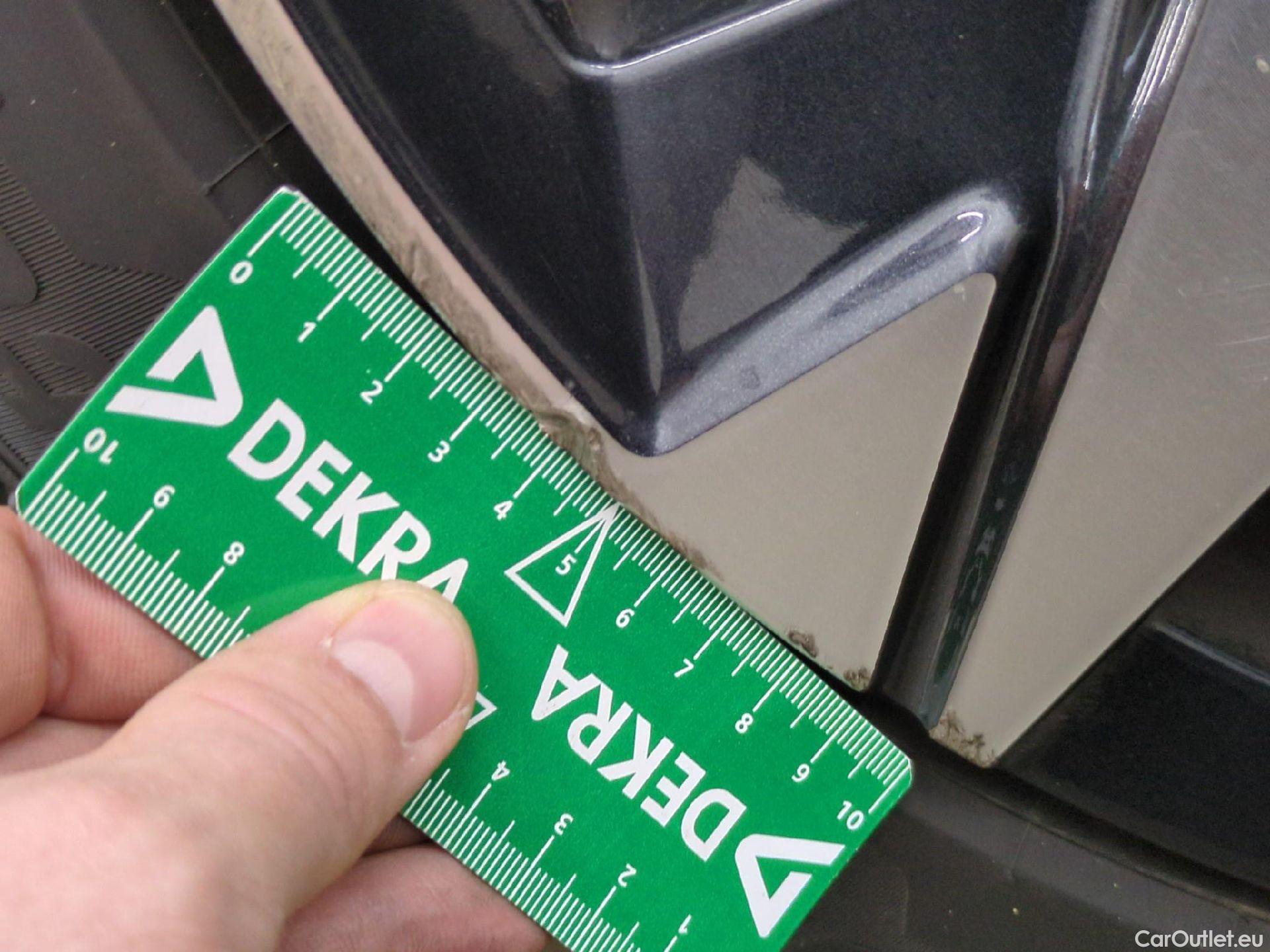  Peugeot  308 PEUGEOT  SW / 2021 / 5P / Break PHEV 180 E-EAT8 ALLURE #25