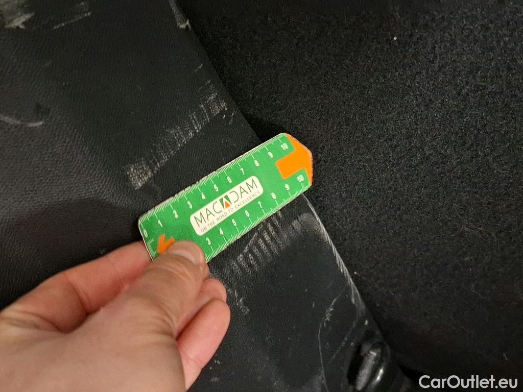  Peugeot  2008 PEUGEOT  / 2019 / 5P / Crossover 1.2 PT 130 S&S EAT8 ACTIVE BUSINESS #22