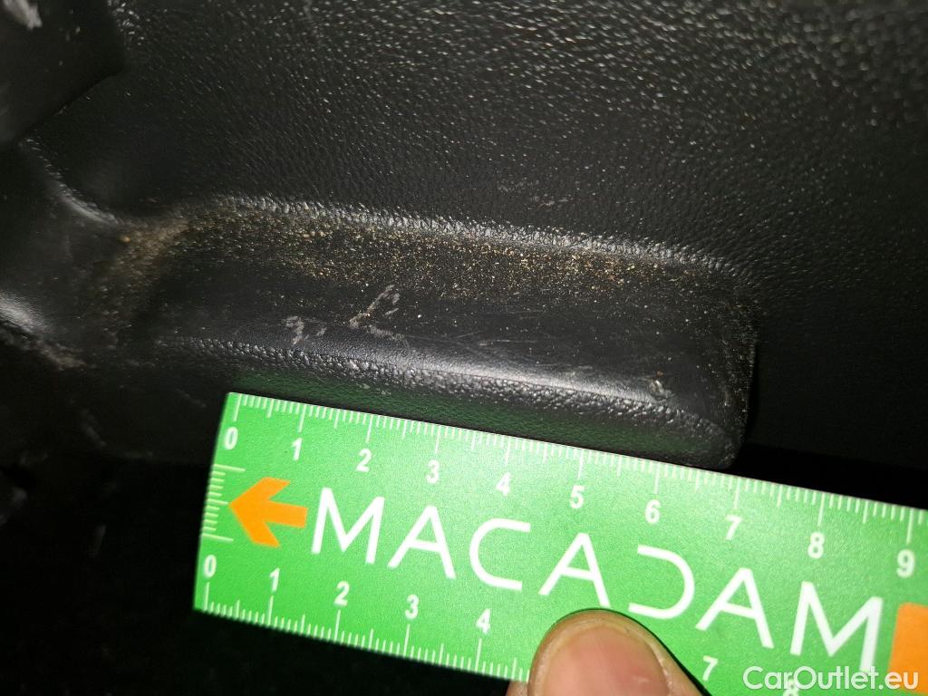  Opel   Grandland X Grandland X Elegance Business 1.5 130CV BVA8 E6d #25