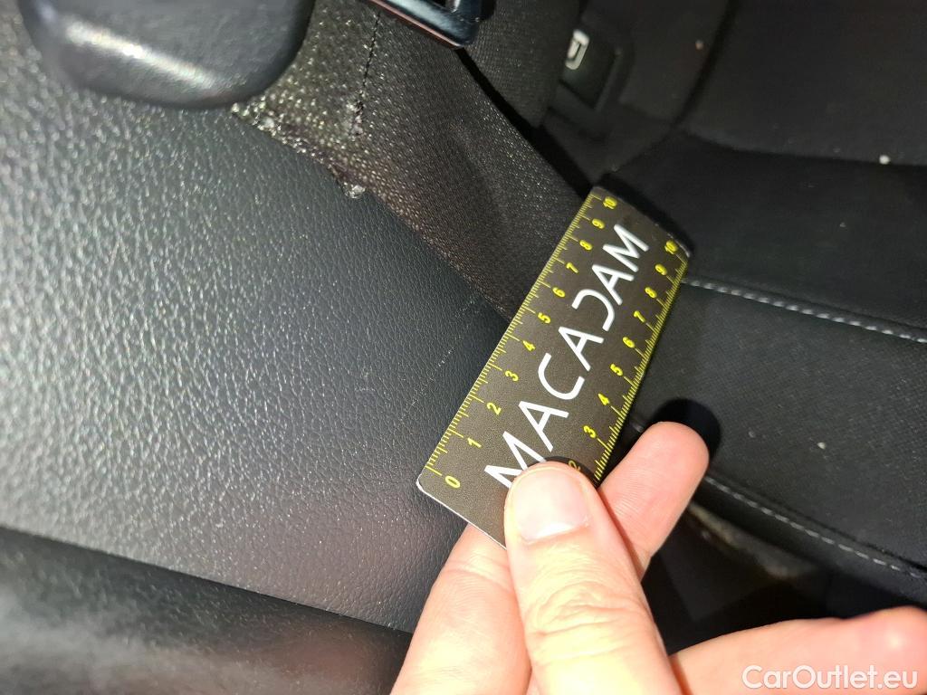  Hyundai  i30  cw Business 1.6 CRDi 115CV BVM6 E6dT #35