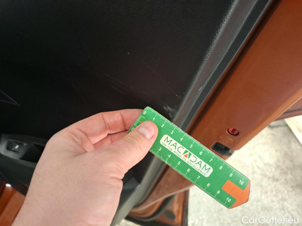  Peugeot  2008 PEUGEOT  / 2019 / 5P / Crossover 1.2 PT 130 S&S EAT8 ACTIVE BUSINESS #15