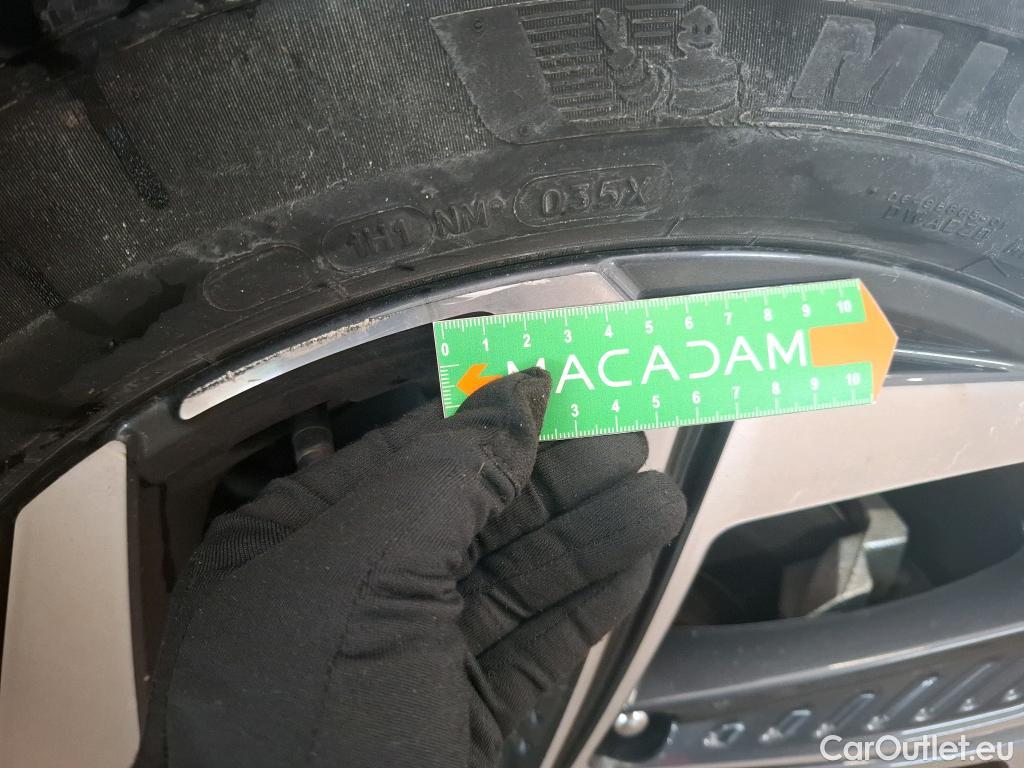  Hyundai  Tucson HYUNDAI  / 2020 / 5P / SUV 1.6 HYBRID 230 EXECUTIVE #6